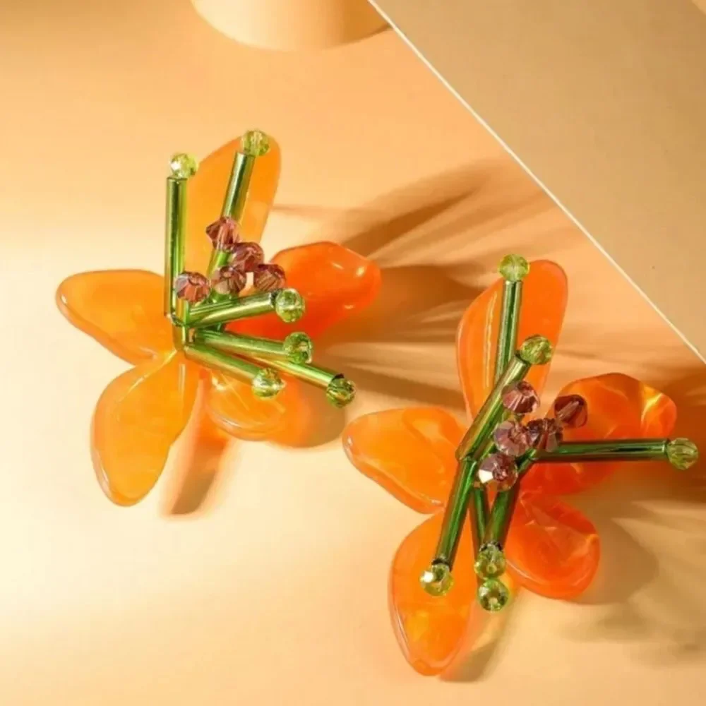 orange flower earring A495